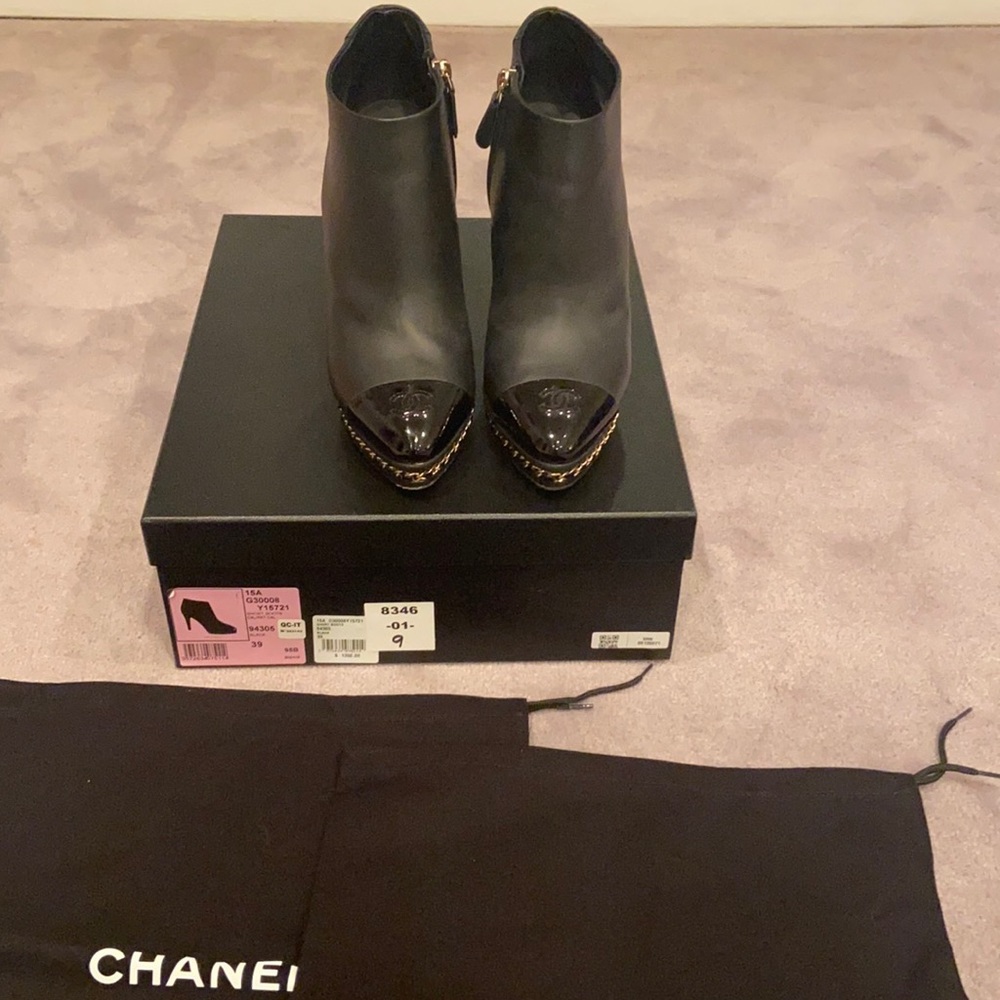 Authentic Chanel black short boots shoes heels 39